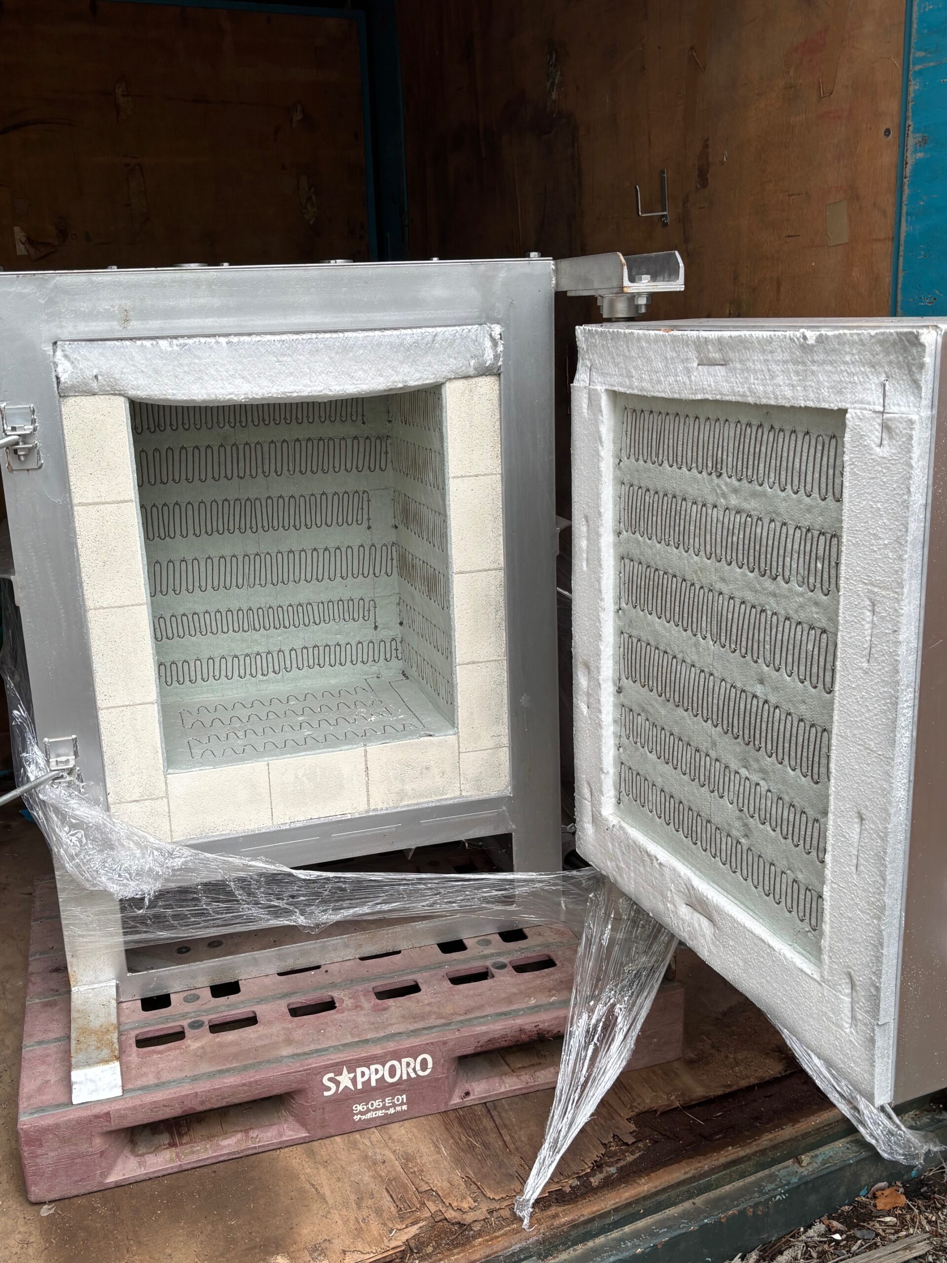 中古電気窯 10KW横扉式 ＆ 小型土練機 - 陶芸らぼ